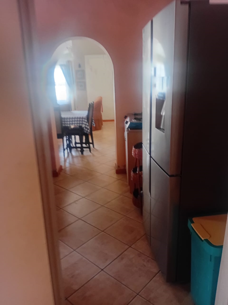 2 Bedroom Property for Sale in New Macassar Western Cape